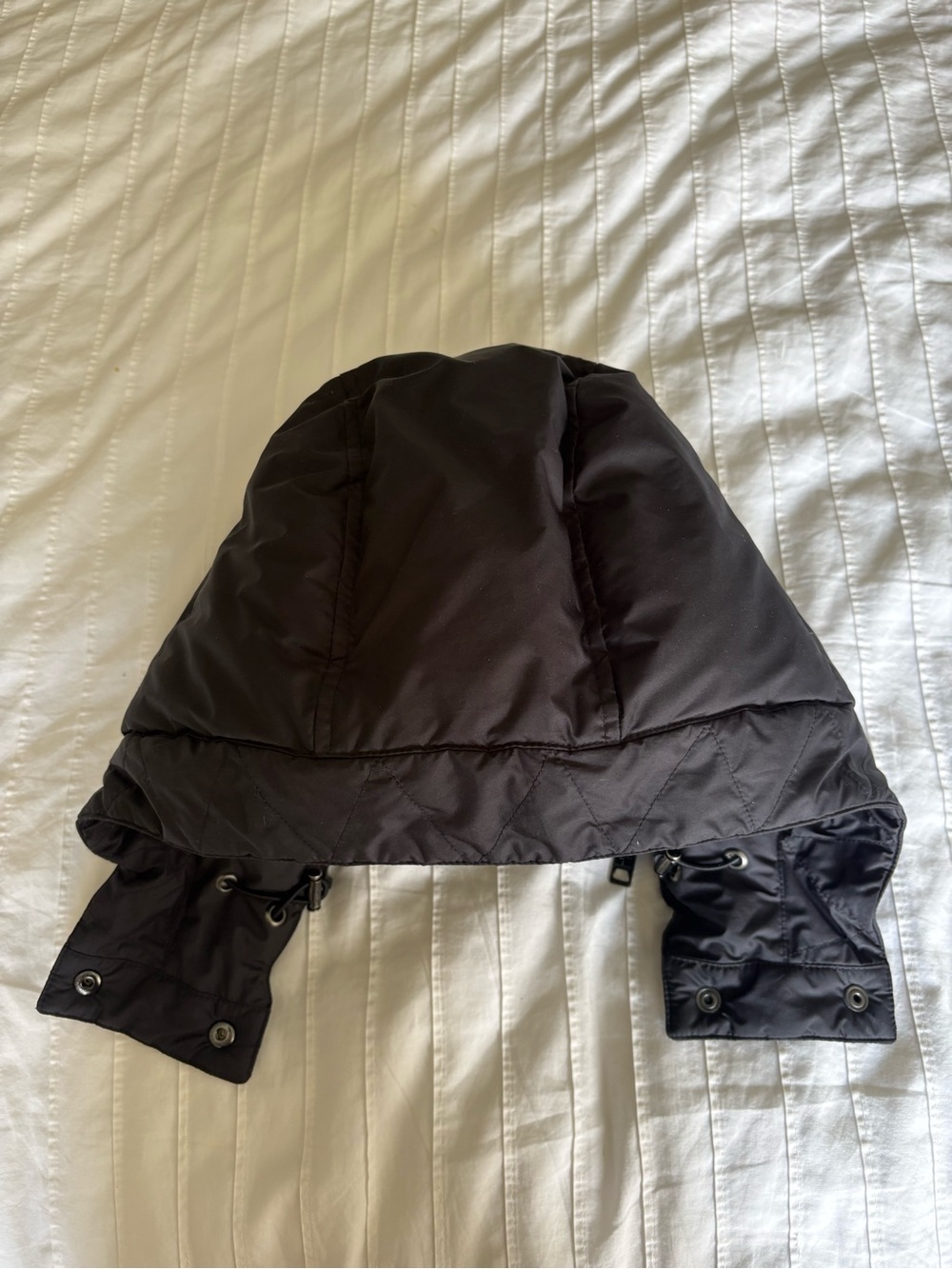 Burberry Black Detachable Hood for Winter Jacket with belt